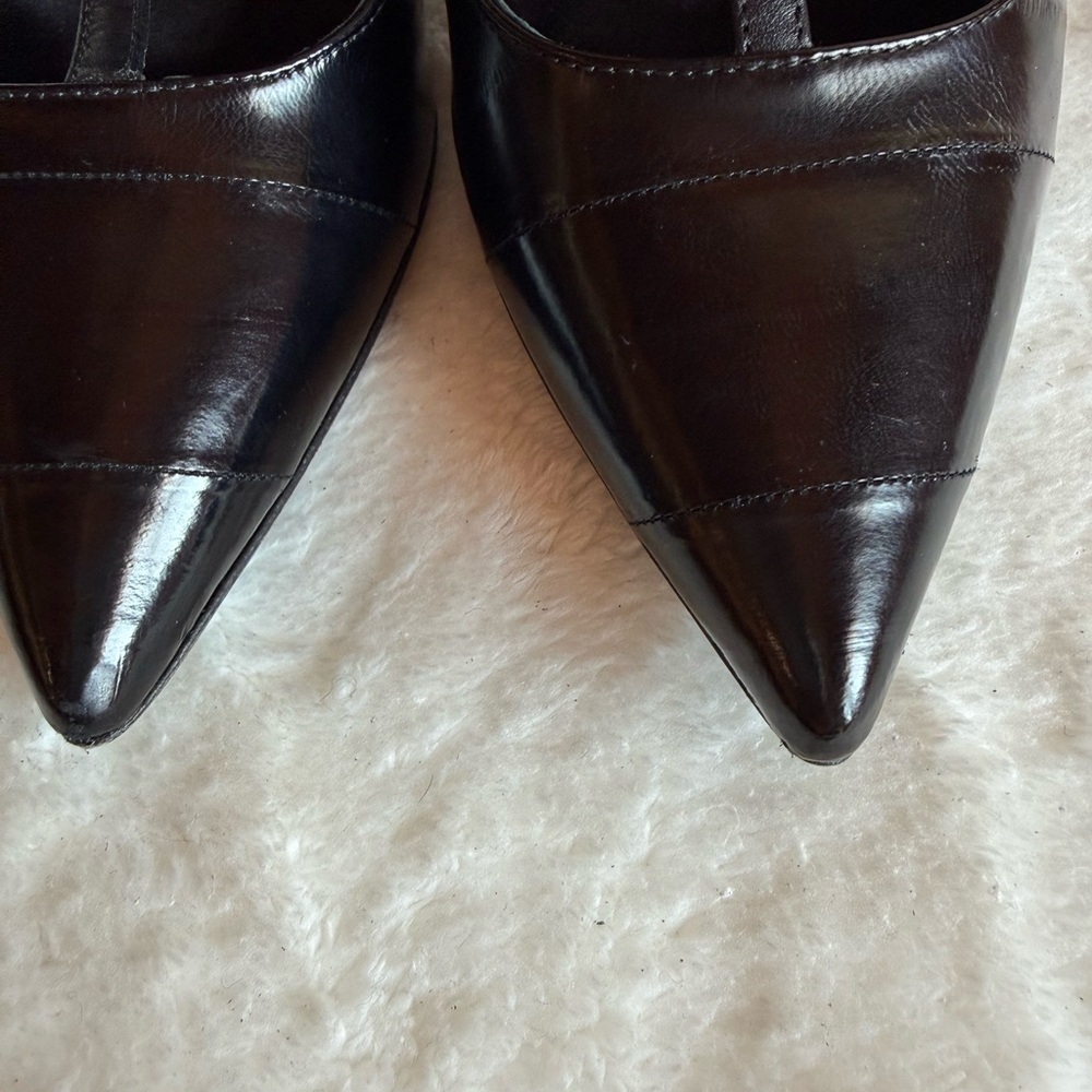 Burberry Black Leather Heels - Picture 4 of 8